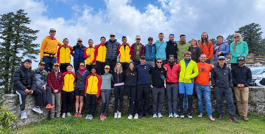 The team at Docuhula Pass.